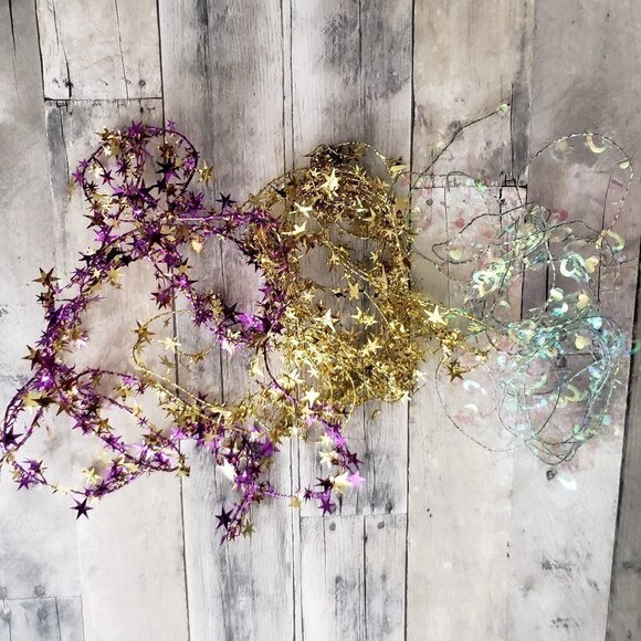 Wired Star (in gold and purple) and Heart (iridescent white) Garland - Picture 1 of 3